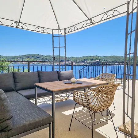 Cipcic-1 By Interhome Apartman Supetarska Draga